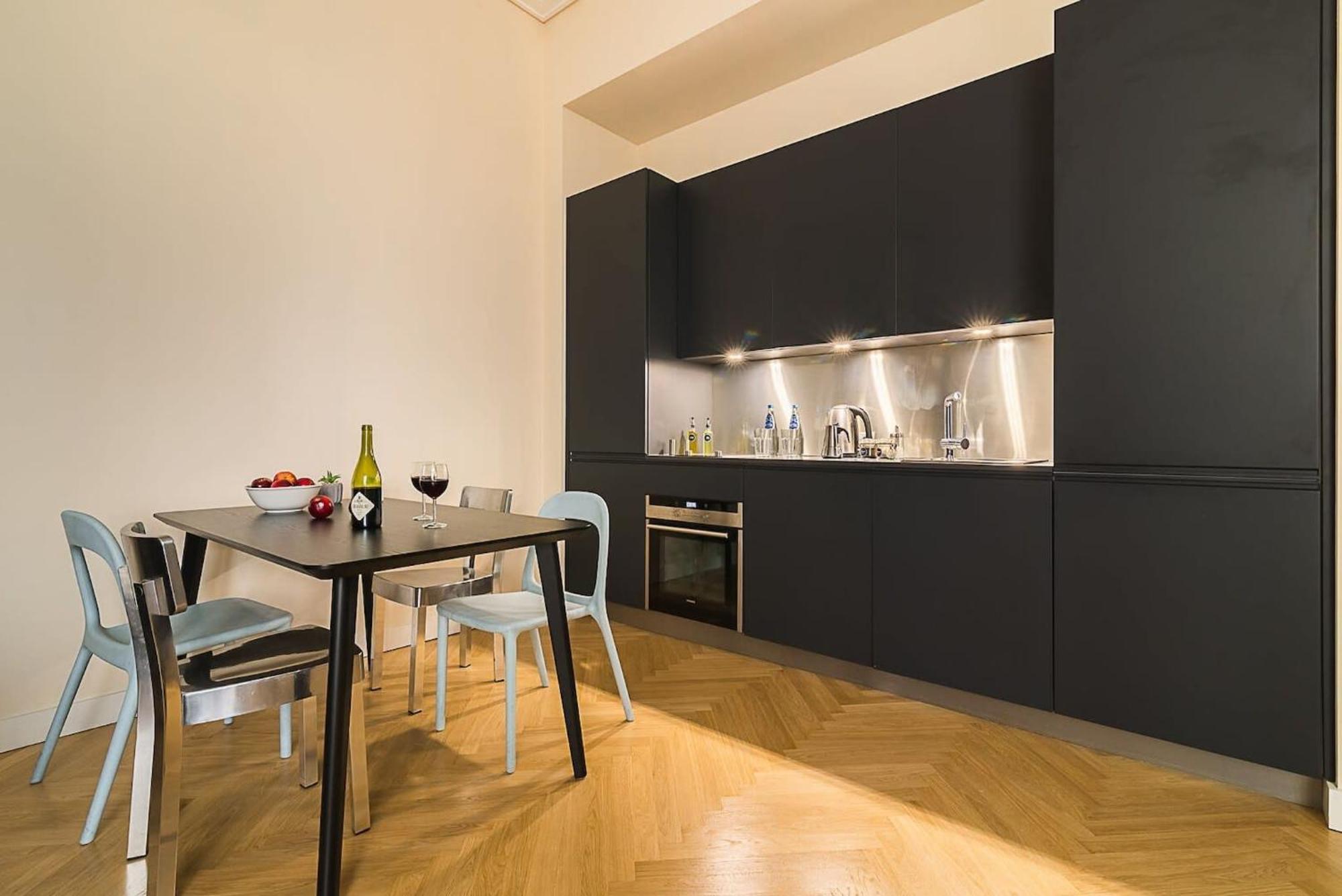 Rent Like Home - Hoza 39 Varsó Kültér fotó