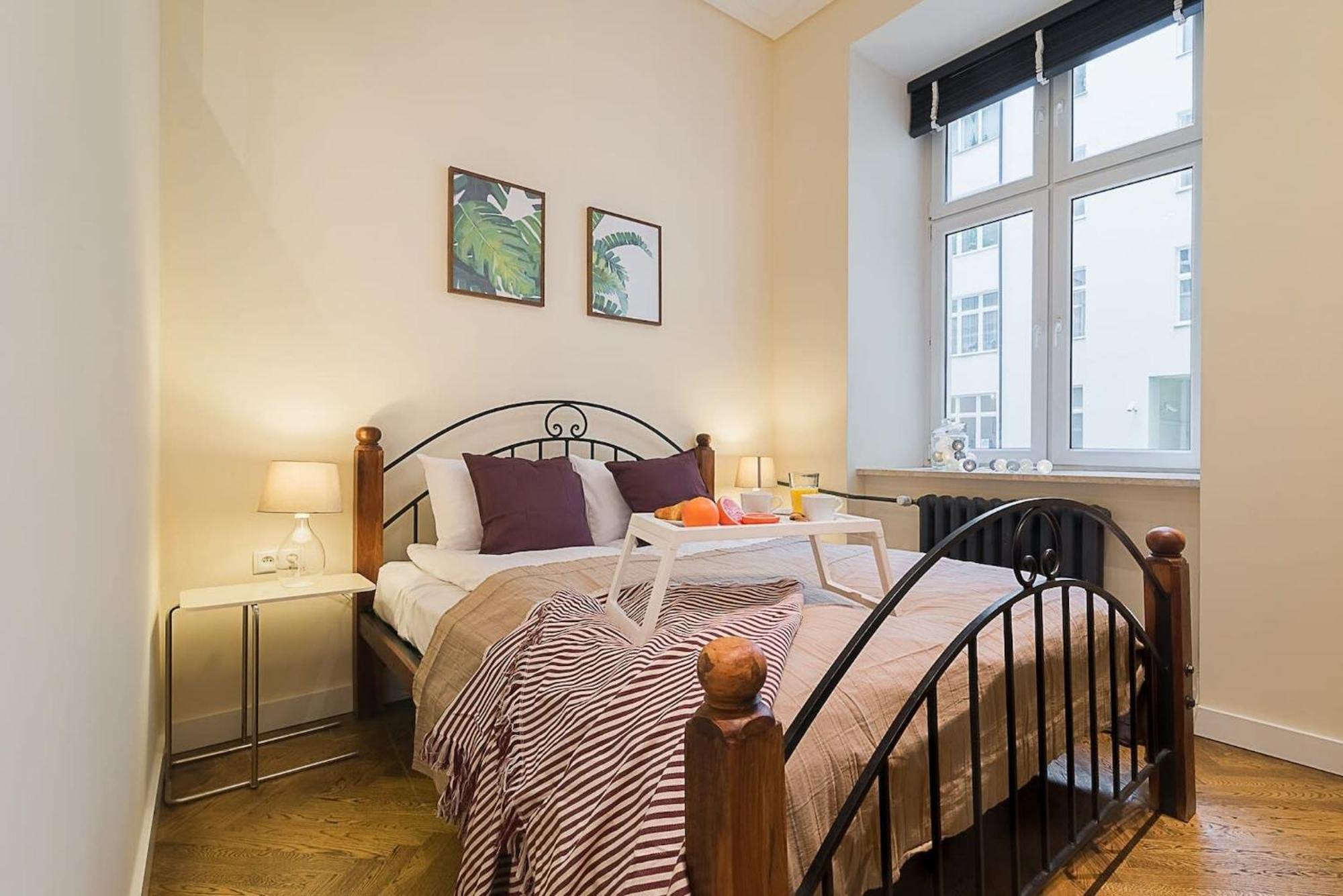 Rent Like Home - Hoza 39 Varsó Kültér fotó